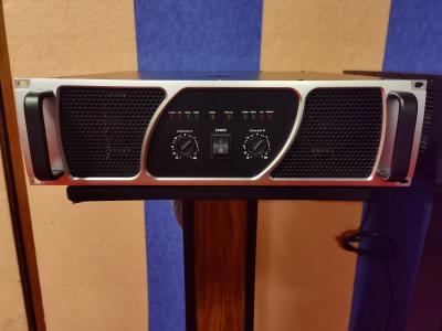 Amplificador de potência profissional P3000 com saída de ponte de 1500W para sistema de 8 Ohm