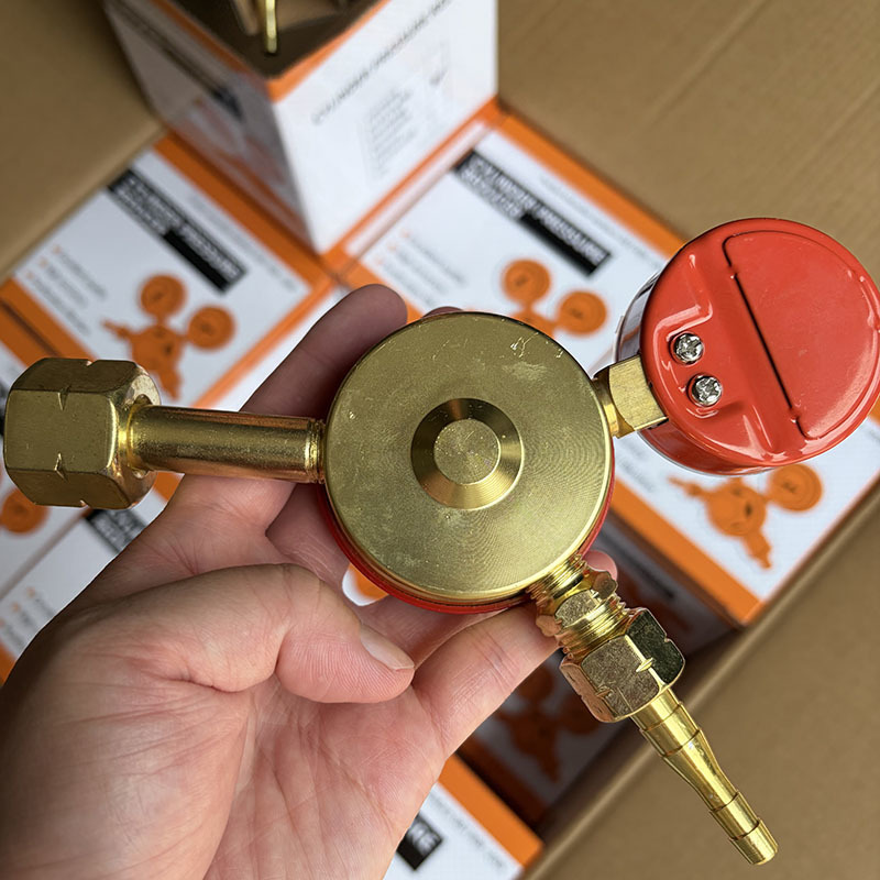 Original Russian type BPO‑5 propane gas pressure reducer ，LPG cylinder pressure regulator for welding and cutting ，Stable outlet pressure ，for propane gas ， OEM Customizable Propane Regulator
