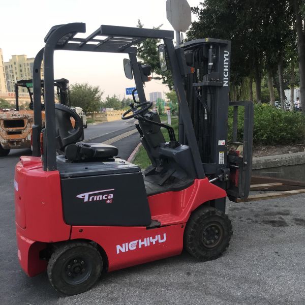 Fast Delivery Nlchlyu Battery Forklift 1.5 Ton 2t New Energy Multifunctional Electric Hydraulic Fork Lift Truck