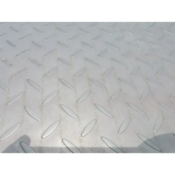 ASTM A36 Hot Rolled Diamond Pattern Chequered Steel Plate for Construction and Industrial Use