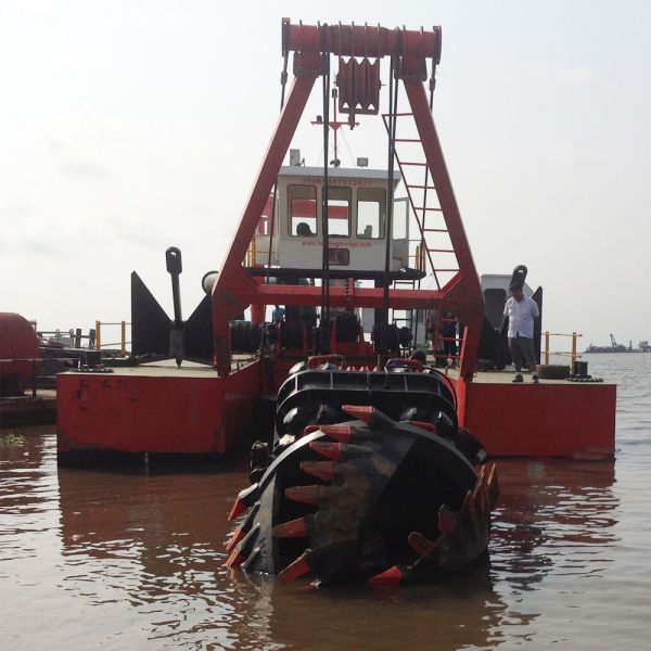 612HP Dredging Ship Cutter Suction Dredger Up To1200 Cubic Meters Per Hour