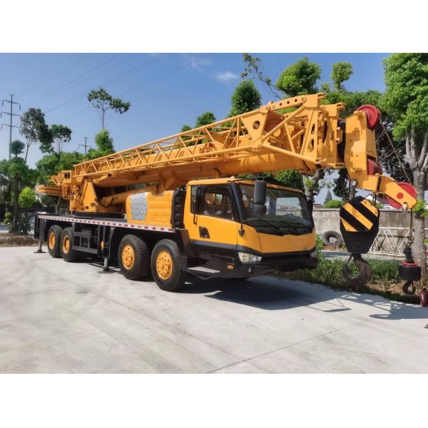 Hitachi 150T Crawler Crane Japan for Construction 2016 Year in Japan Construction
