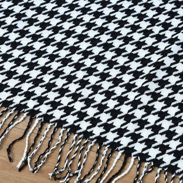 Stylish and Breathable Plain Style Knitted Blanket for Summer Office or Home Nap
