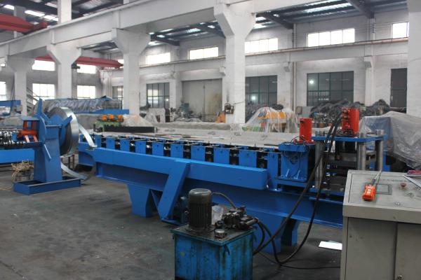 Concrete Floor Tile Making Machine Galvanized Steel Roofing Sheet Production