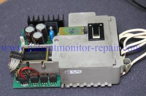 A máquina do desfibrilador de Nihon Kohden Cardiolife TEC-7621C parte a placa de