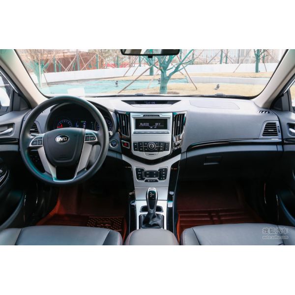 604KM Range Second Hand Electric Car Max Speed 160km/h Ternary Lithium Battery SUV
