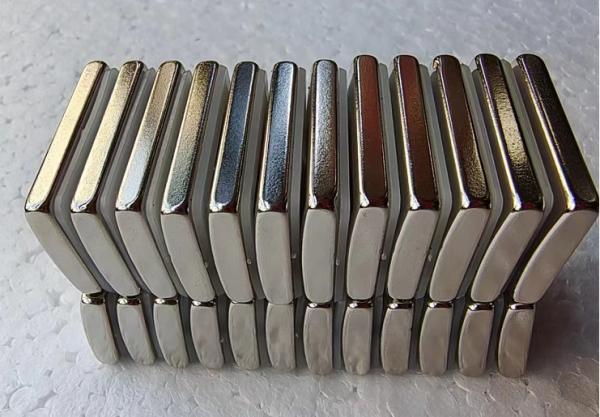 N52 Arc Neodymium Motor Magnets Arc Flat 19x30x4.5mm With Ac Motor Car Alternator