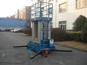 Da escada azul do elevador hidráulico de quatro mastros motor bonde com altura