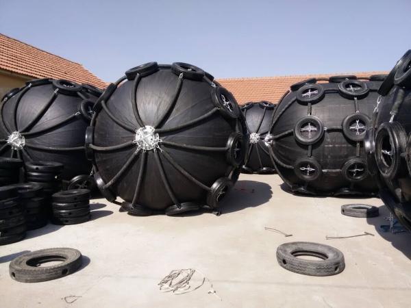 Redes da corda que flutuam o tipo pneumático para-choque de Marine Fender d dos para-choques de borracha pneumáticos