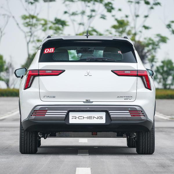 Blue/White Fast 0.53h MITSUBISHI AIRTREK Electric Midsize SUV 175km/H
