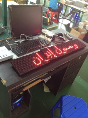 Sinal movente do diodo emissor de luz da mensagem do único ônibus programável da cor, anúncio publicitário vermelho exposição P16 conduzida