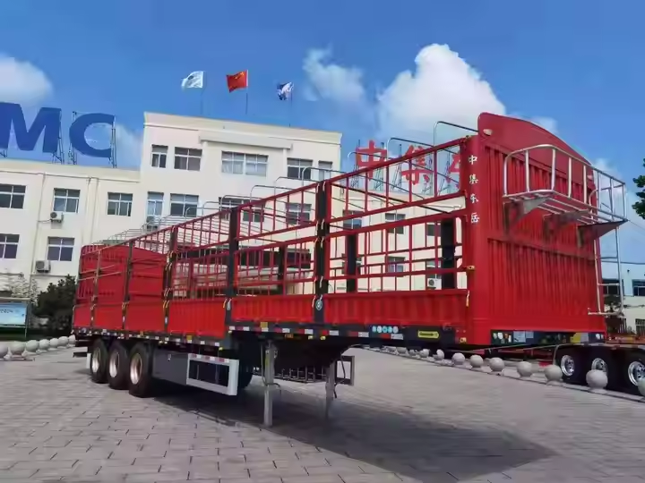 CIMC 3 Ejes 40 -100T Carga a granel Transporte de utilidad Estaca Animal Pared lateral Camión Recinto Semirremolque