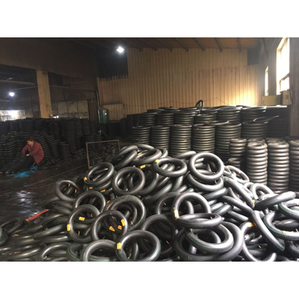 The High-efficiency Inner Tube Curing Machine For Motorcycle Inner Tube Production Line Has A Capacity Of 3,000 Tubes Per Hour