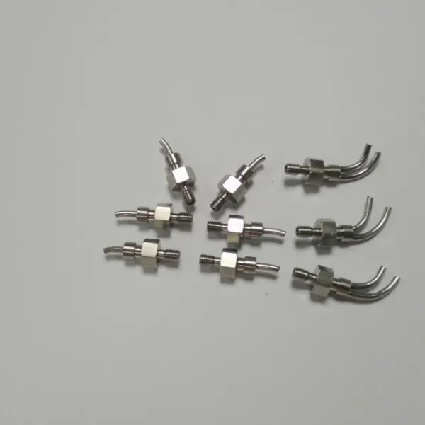 Personnalisation d'accessoires CNC : Aiguille de pulvérisation médicale à double tube plié en acier inoxydable 304