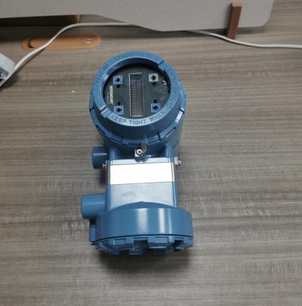 Emerson OXT4C Series In Situ Oxygen Analyzer and Transmitter for Hazardous Areas with 10 Oxygen Measurement