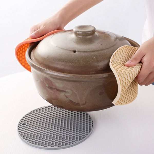 Kitchen Utensil Non Slip Heat Resistant Silicone Hot Pot Holder Mat Coaster