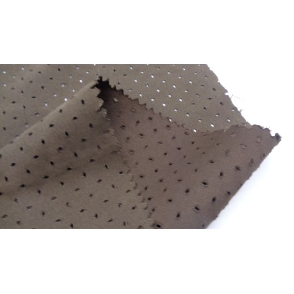 Sports Dot Woven Dyed Twill 140G Punched Clothing Fabric 150Cm 100% Polyester