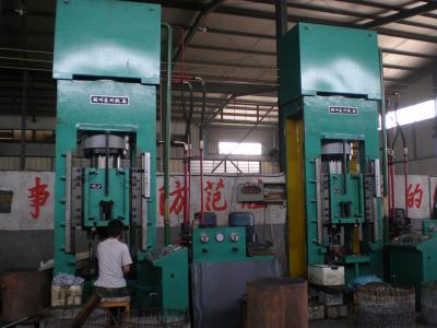 Strongest High Speed Hydraulic Extrusion Press 200 Ton 8 Facet Guiding