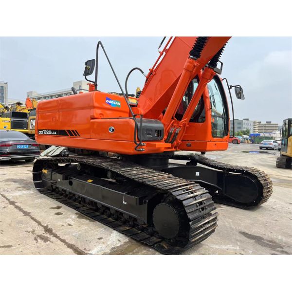22 тонны экскаватор Doosan DX225LC Корея с разрывателем молотки линии