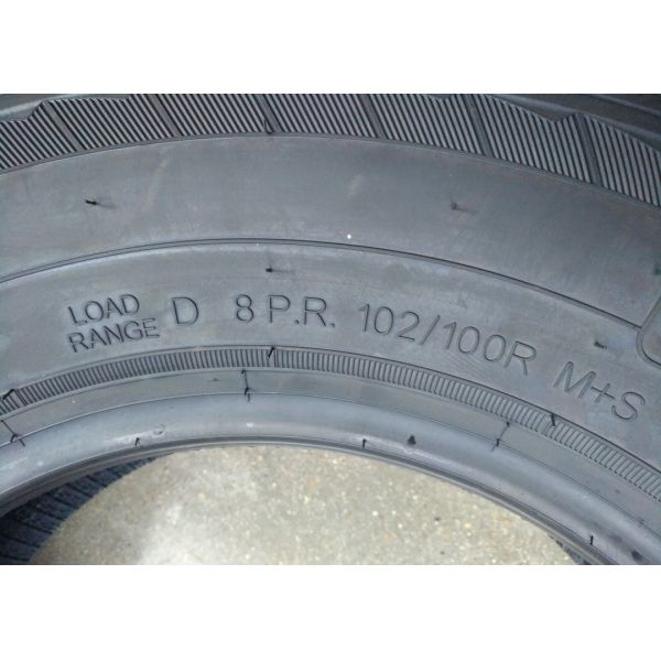 Fuel Efficiency Semi Steel Radial Tire , Lightweight Truck Tires C Wet Grip 185R14LT
