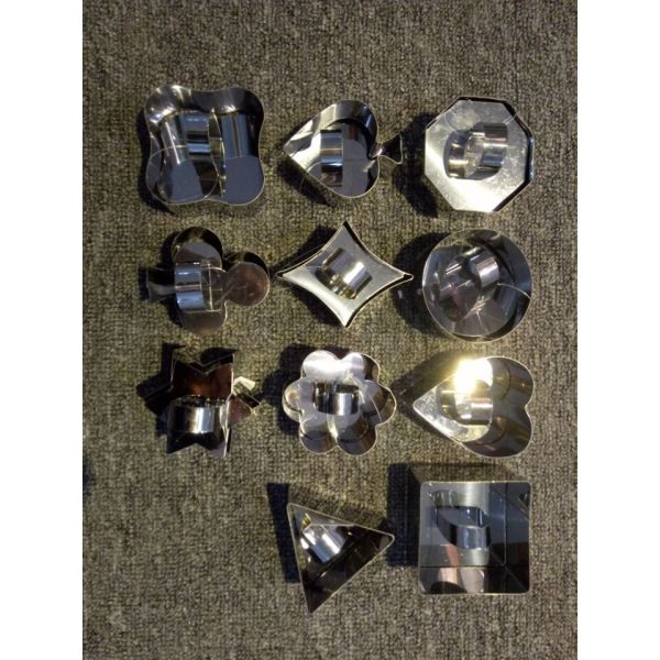 FB141007 wholesales set of 4 stainless steel 430 dessert molds