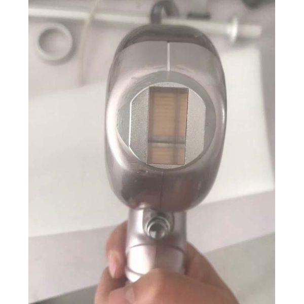 Laser Bar 808 Laser Hair Removal Diode Laser 121 * 63 * 56cm Machine Size