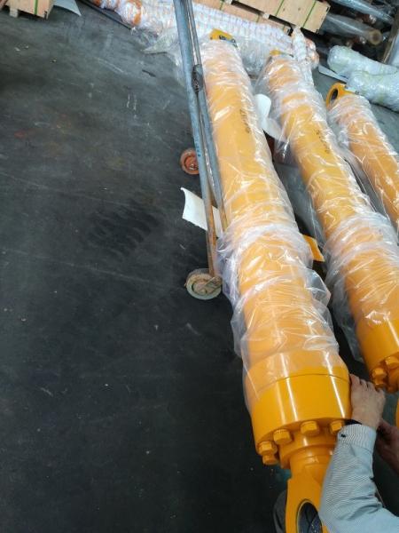 9593026   Liebherr 944C boom hydraulic cylinder Liebherr excavator spare parts heavy equipments parts