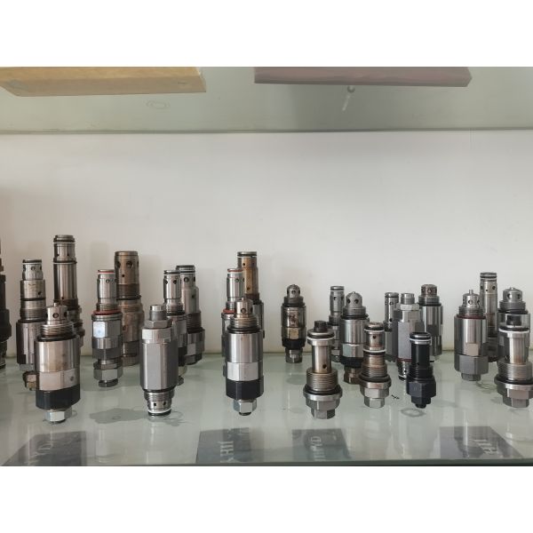 Hydraulic Main Excavator Relief Valve DH220-5 Machinery Repair Parts