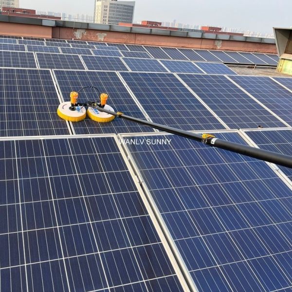 3.5m-5.5m-7.5m Max Unfold Size Solar Panel Cleaning Robot with Rotating Machine Brushes