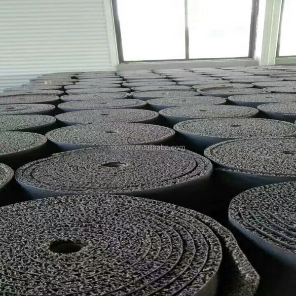Eco Friendly Anti-Slip Waterproof PVC Coil Mat for Floor Protection and Safety
