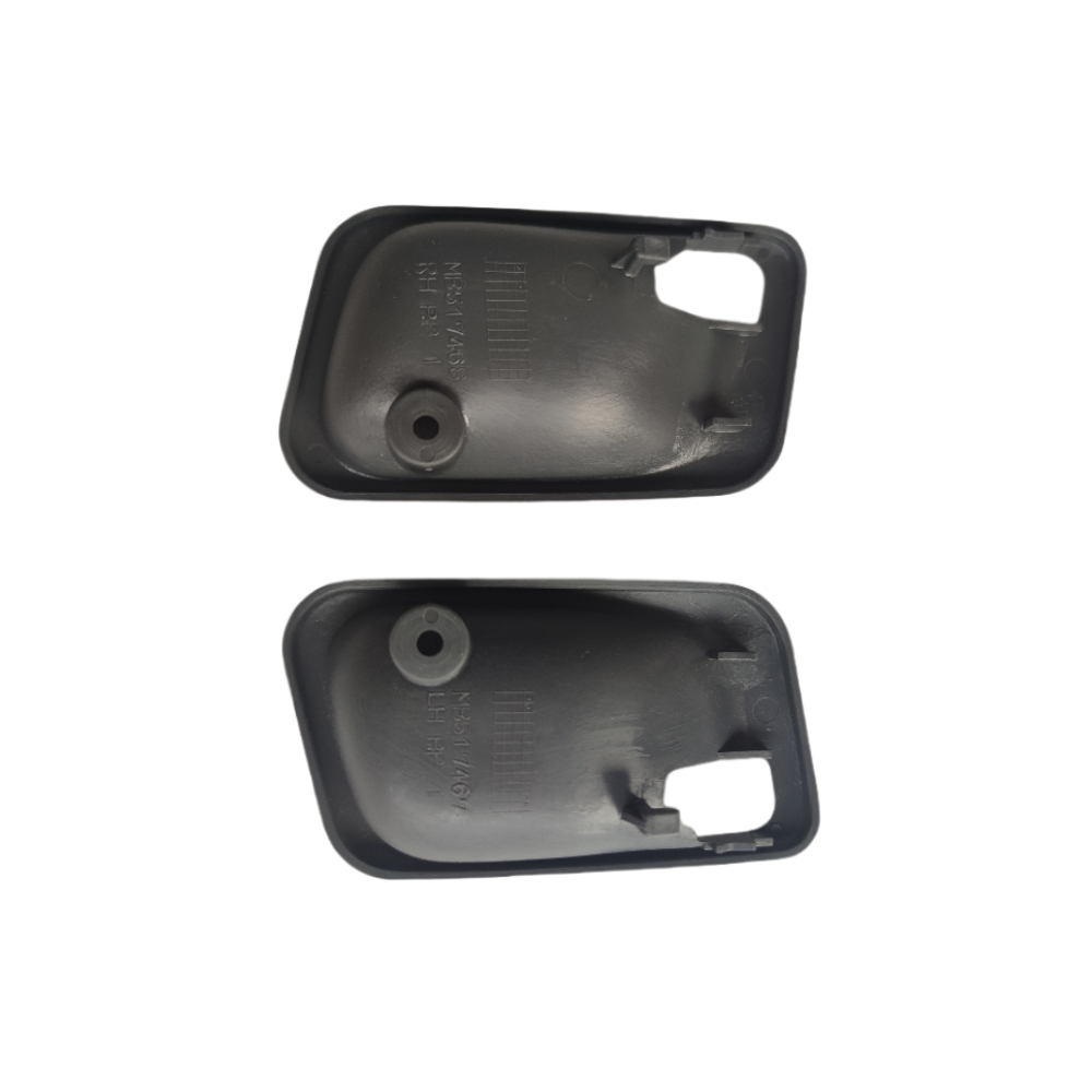 Original Factory MB774545 New High Quality Inner Buckle Handle Cover Replacement Car Door Handle Mitsubishi Pajero Montero