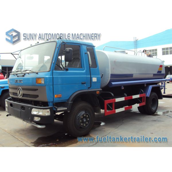 6000 L - 8000 L Sanitation Water Tanker Truck Dongfeng Chassis 4*2 Drive