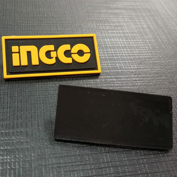 Pvc одежды 3D OEM латает логотип ярлыка одежды бирок фуфайки вися изготовленный на заказ