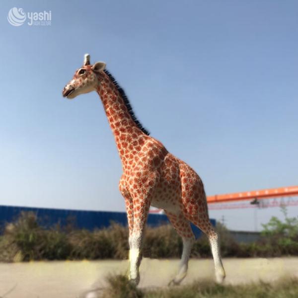 2.5m Life Size Giraffe Sculpture For Park Party Decoration