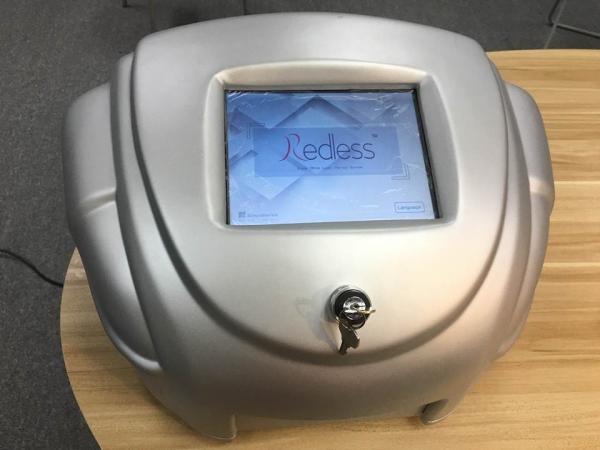 Máquina portátil do tratamento do laser do diodo 980nm para a remoção vascular/a remoção veia da aranha