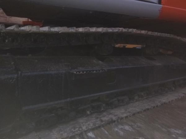 Used HITACHI 200-5 excavators