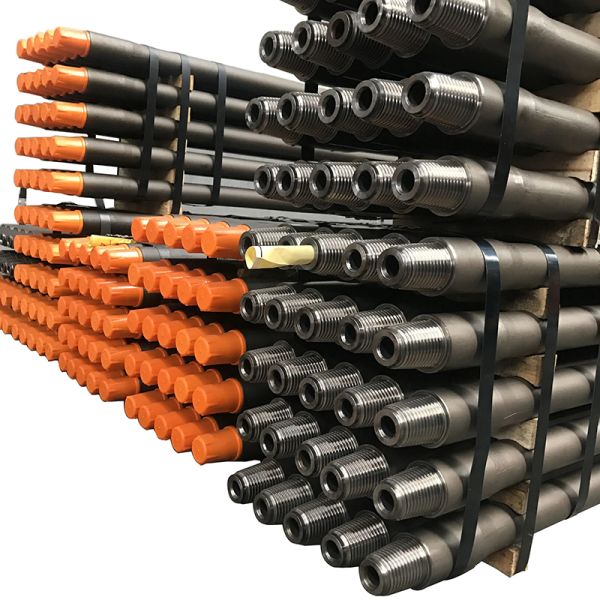 135 Downhole Tubulars Oil Well Pipes with Plastic Pipe Cap