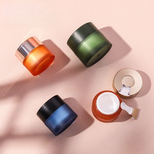 New cosmetic packaging 15g/30g/50g white-cap with measuring spoon facial cream bottle - travel-sized dispensing jar