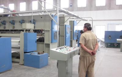 tela não tecida de 4000mm que faz a máquina para a fatura não tecida do estofamento do Wadding