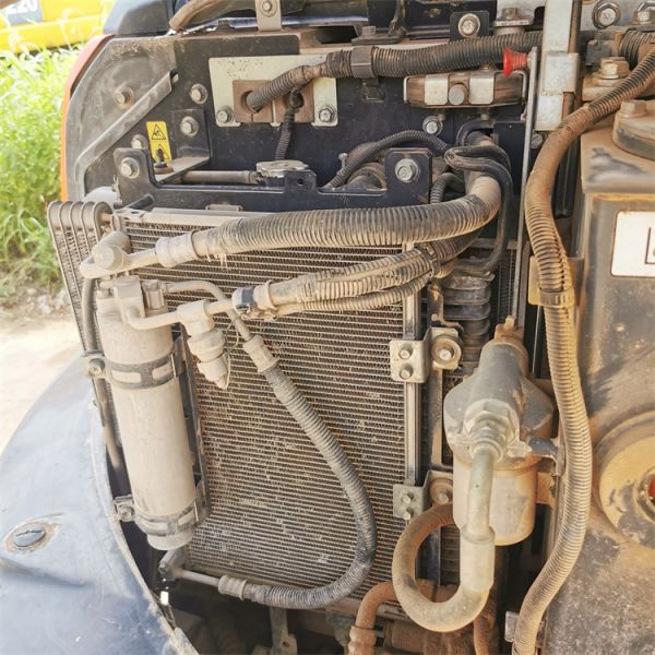 Хорошее здоровье Сделано в Японии 2019 год Модель мини использованный экскаватор Kubota KX165-5 в дизайне