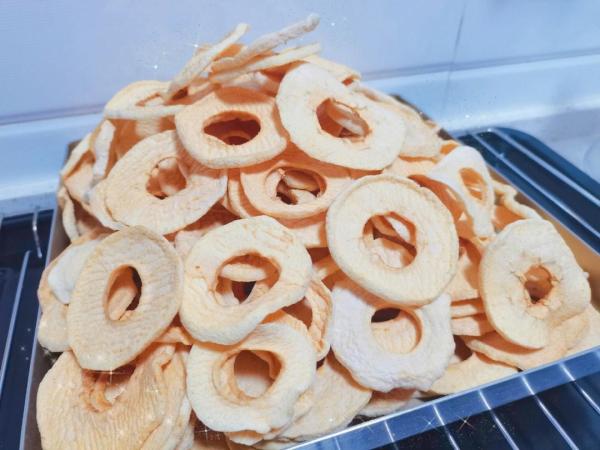 150g Package Puffed Snacks Customized Dried Apple From Mygou MOQ5CTN