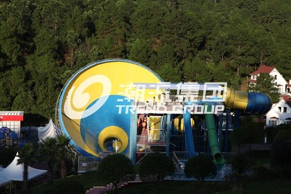 Huge Tornado Custom Water Slides For Family Riding , Width 18.6m