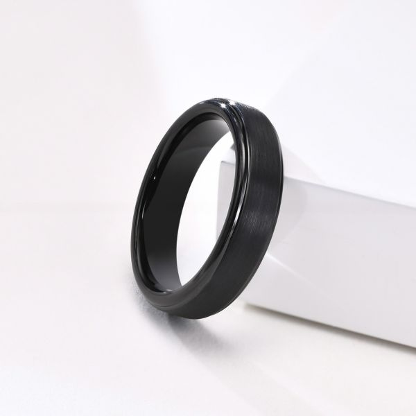 5 mm d'argent/or/noir Carbure de tungstène de base anneau brossé à l'avant-bras Hommes Femmes Fiançailles Promesse alliance