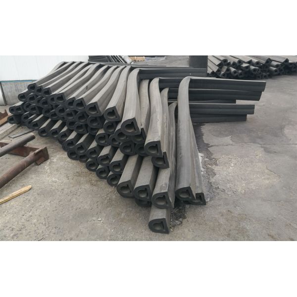 EPDM Polyurethane Decking Marine Rubber Fender D Type For Berthing