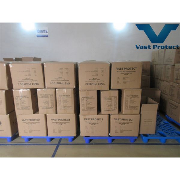 Синий одноразовый хирургический халат VASTPROTECT-501 45GSM Изоляция Гипоаллергенный Комфорт Закрытие спины Синий 120*140 см