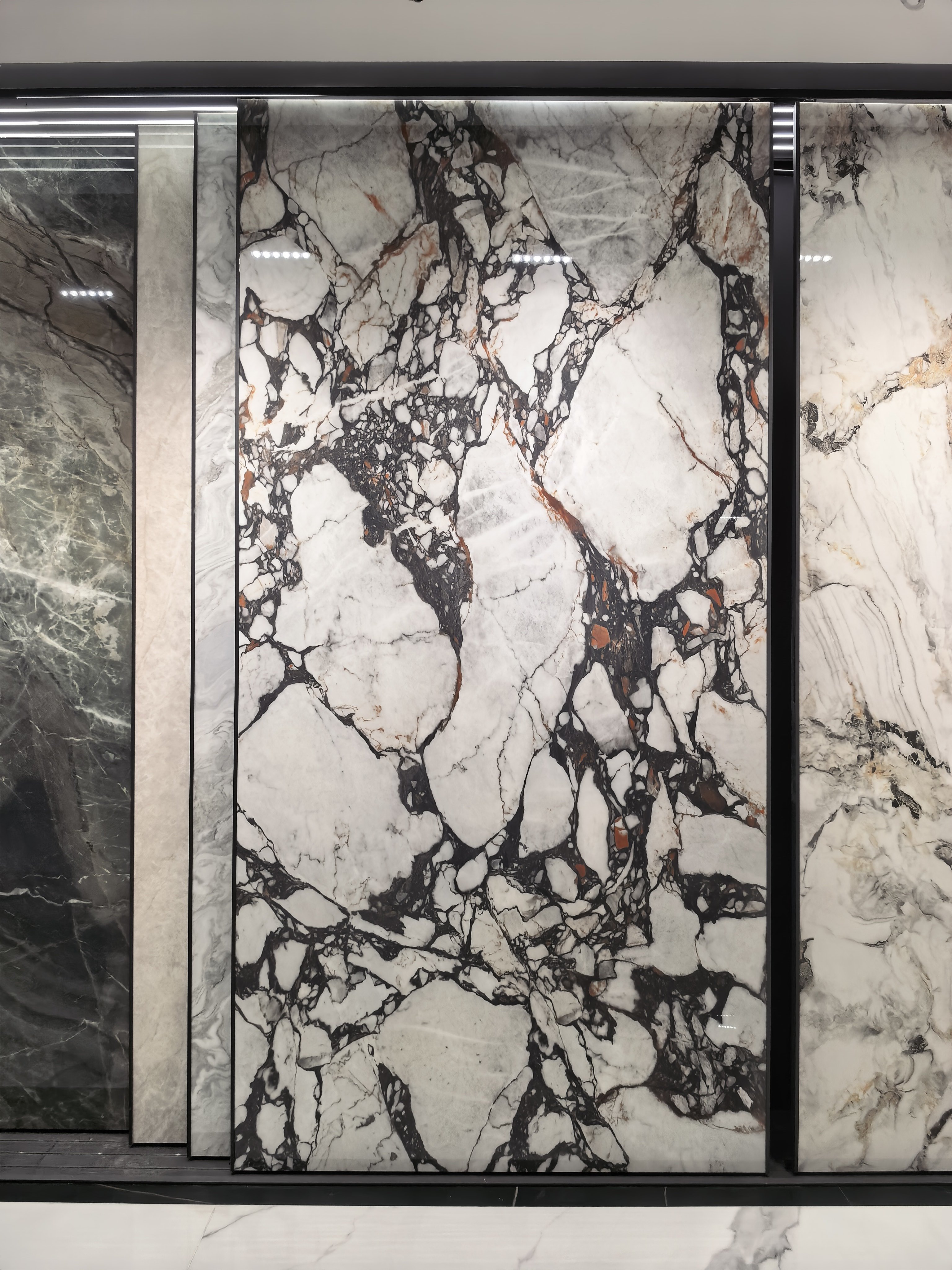 Wear-resistant And Stunning Polished 1600x3200x12mm Sintered Stone Slab Grade AAA For Hotel