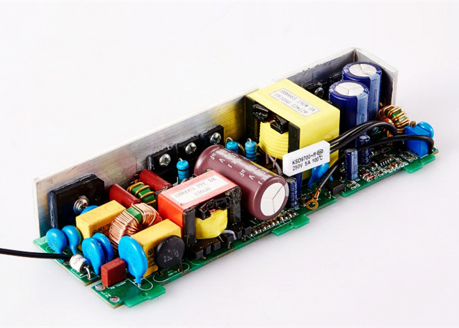 200в 500в 600в 800в привело длинную жизнь обломока ИП66 бренда ОЭМ ОДМ света потока спорт