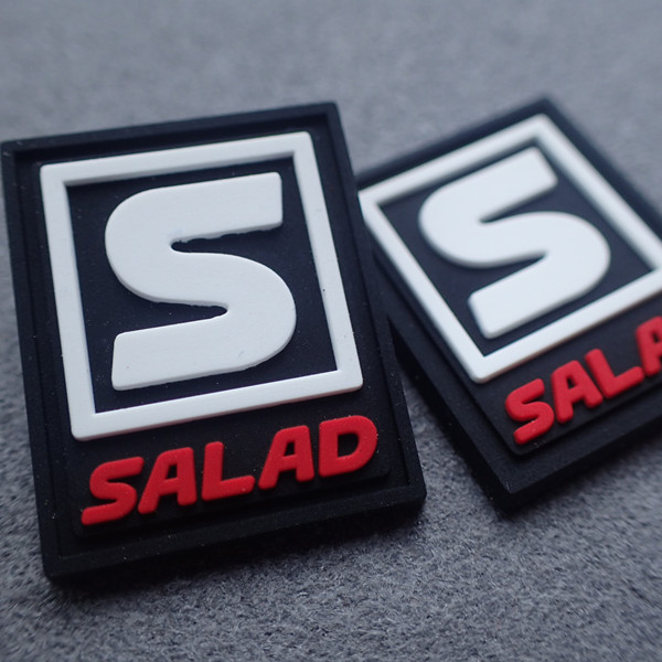 Ярлыки одежды Eco дружелюбные пластиковые POM резиновые