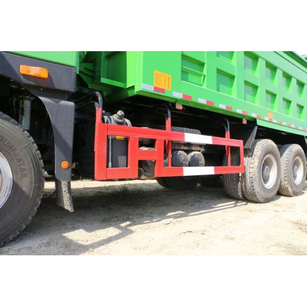 Foton Auman GTL 9 Series Heavy Truck 400HP 6X4 5.6m U-Shaped Cargo Box Top Cover Dump Truck