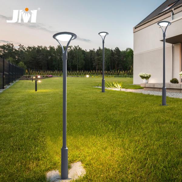 30W 3000-6000K IP65 Garden Pole Light 600*600*520MM 5.8KG 140-76MM 3-6M
